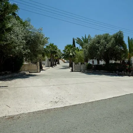 Kleoniki Villa Polis