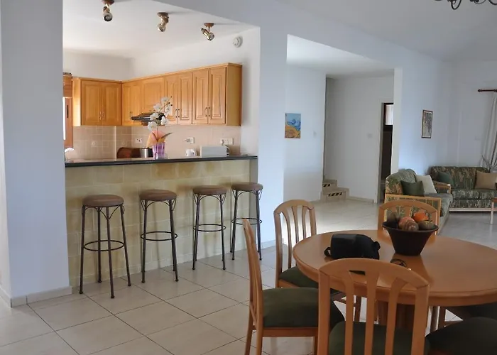 וילה Kleoniki Polis