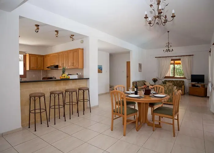 Kleoniki וילה Polis